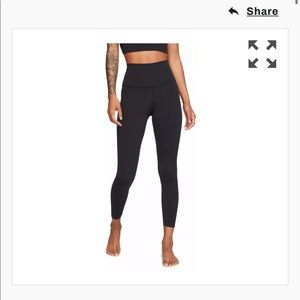 Nike 7/8 Yoga Lux Highrise Leggings